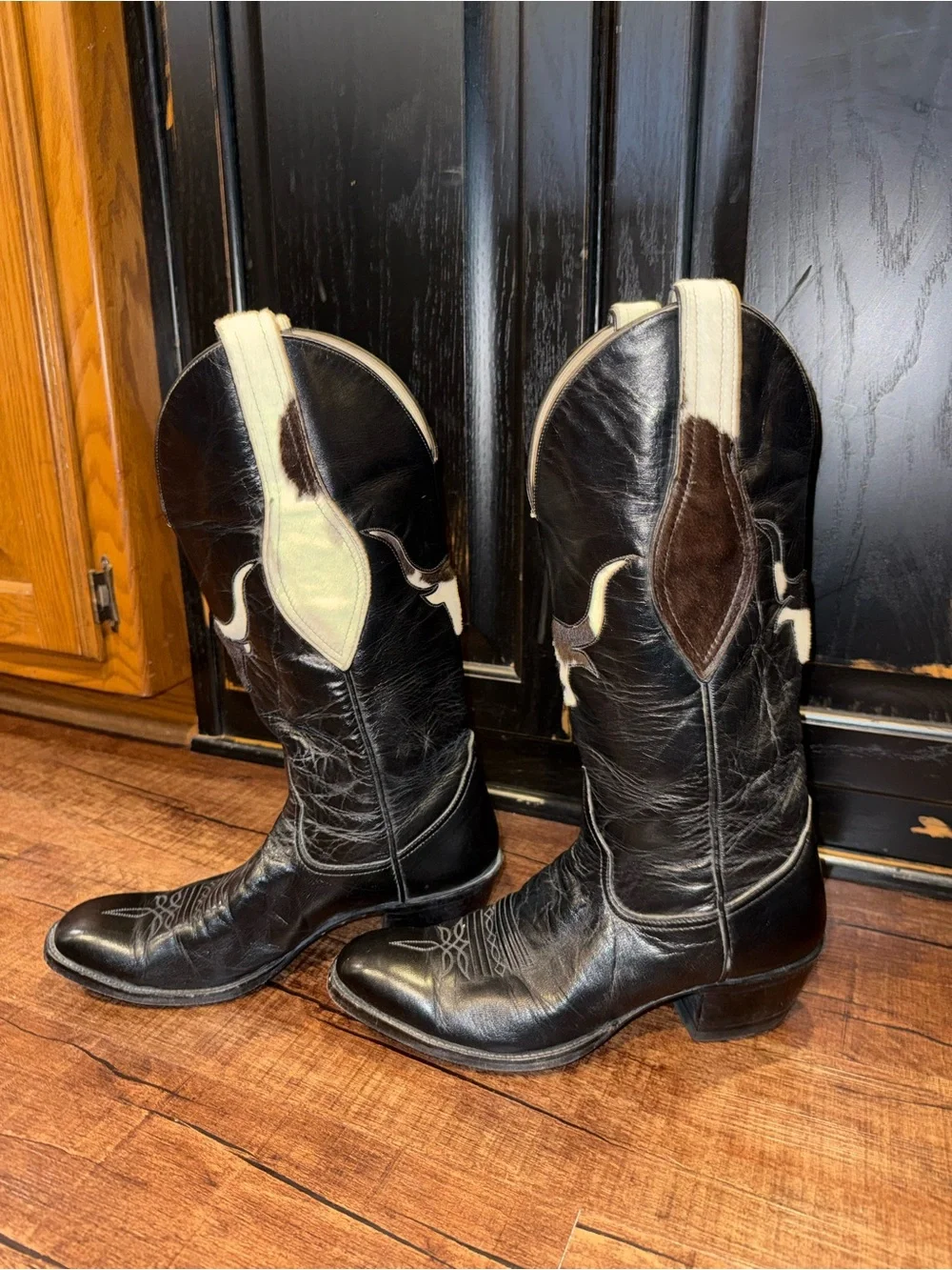 Vintage Larry Mahan Black Leather Cowboy Boots – Men’s Size 9D